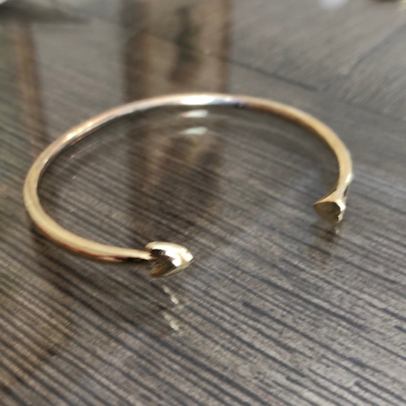 MELINDA MARIA Heart & Arrow Cuff Bracelet - Picture 2 of 14